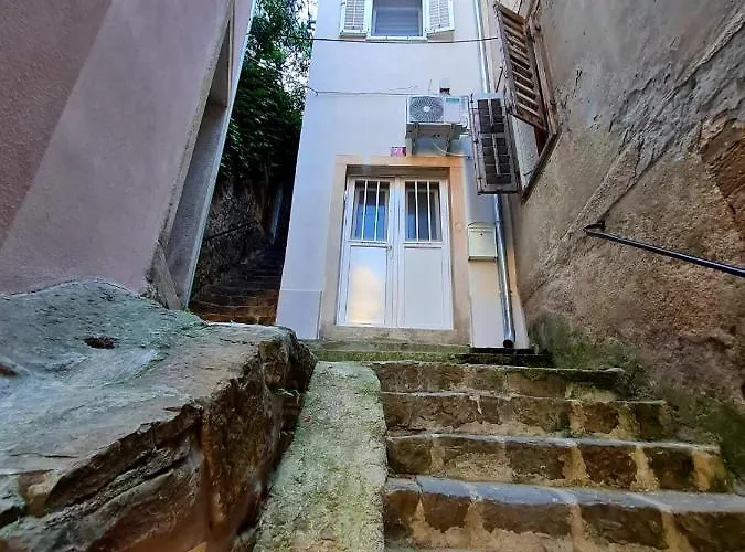 アパート Freedom